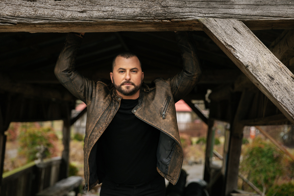 Tyler Farr